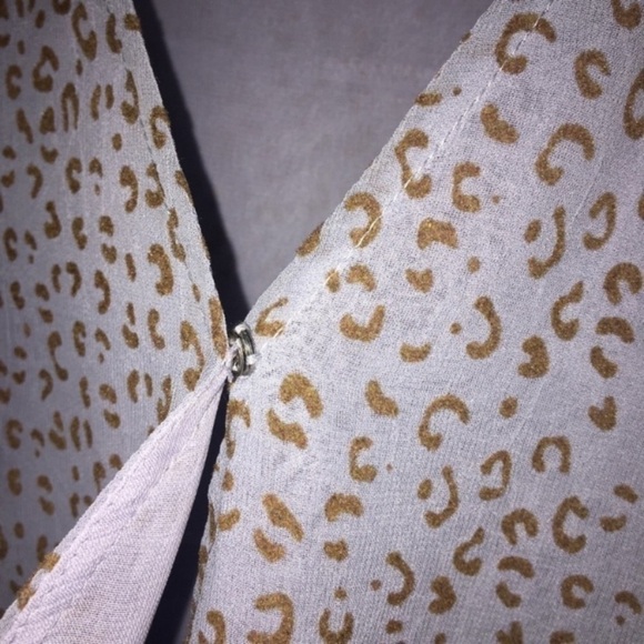 Entro Mauve Purple Leopard Drop Waist Blouse - Picture 4 of 6